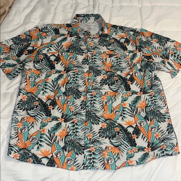 Buc-ee’s Tropical Print Men's button down Shirt size 3XL - Picture 1 of 5
